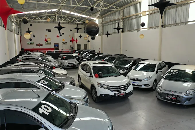 Estoque de veículos Autonível Oliveira