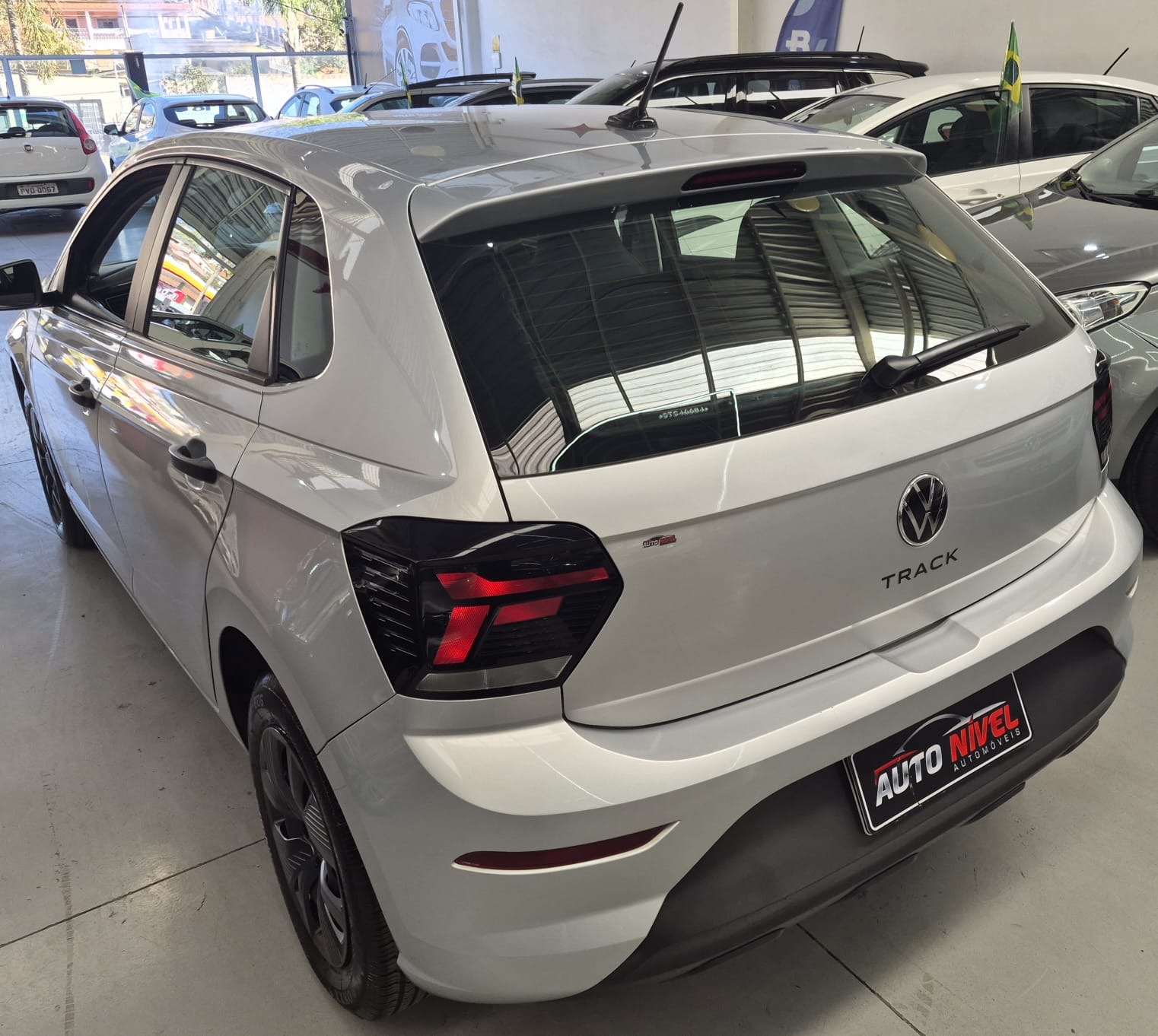 VW/POLO TRACK 1.0 foto 6