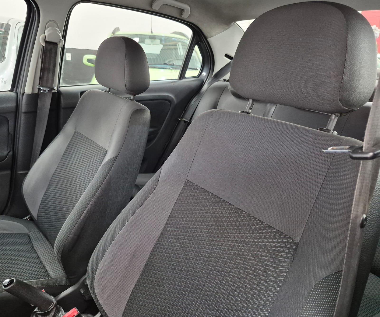 VW/VOYAGE 1.6 foto 8