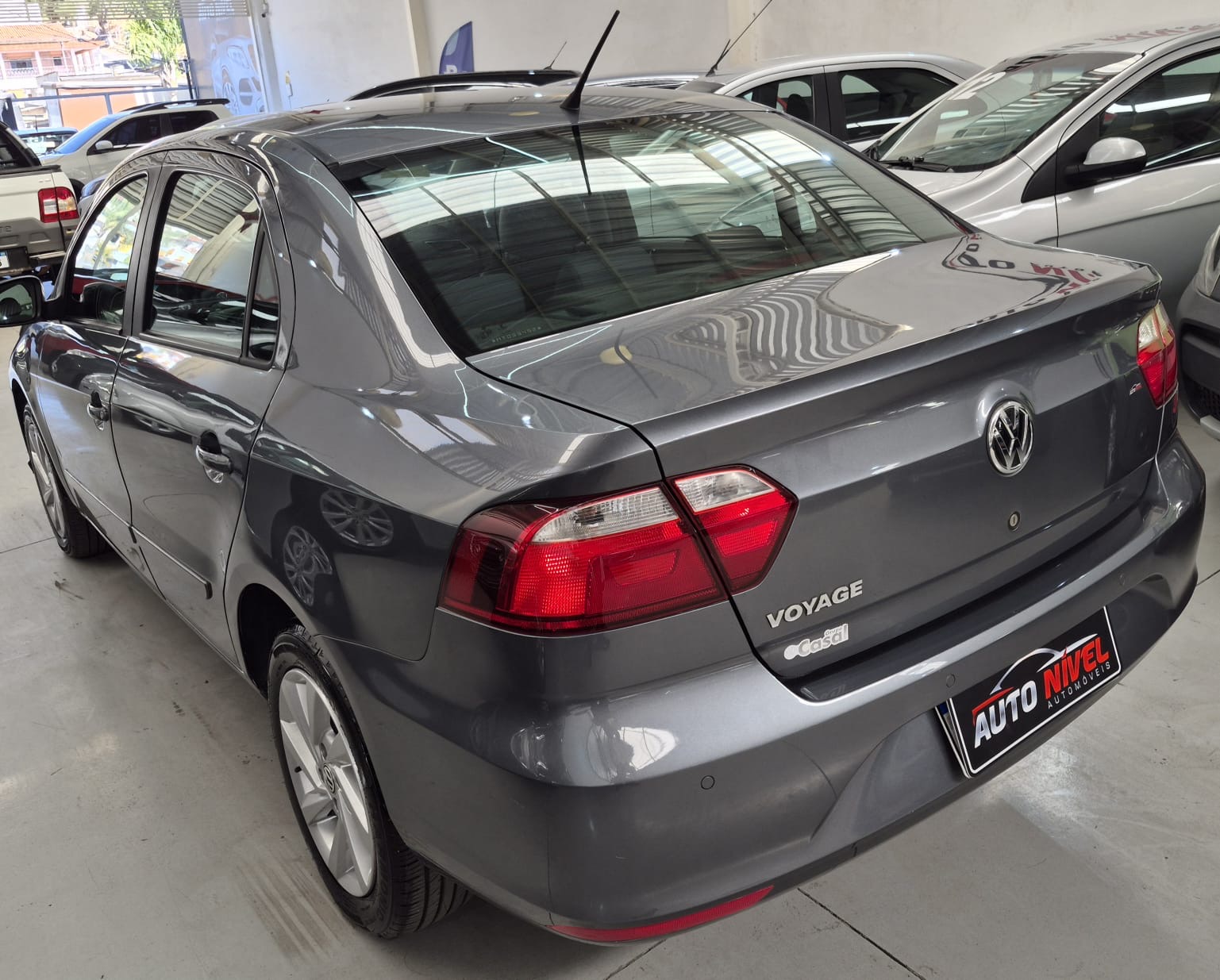 VW/VOYAGE 1.6 foto 6