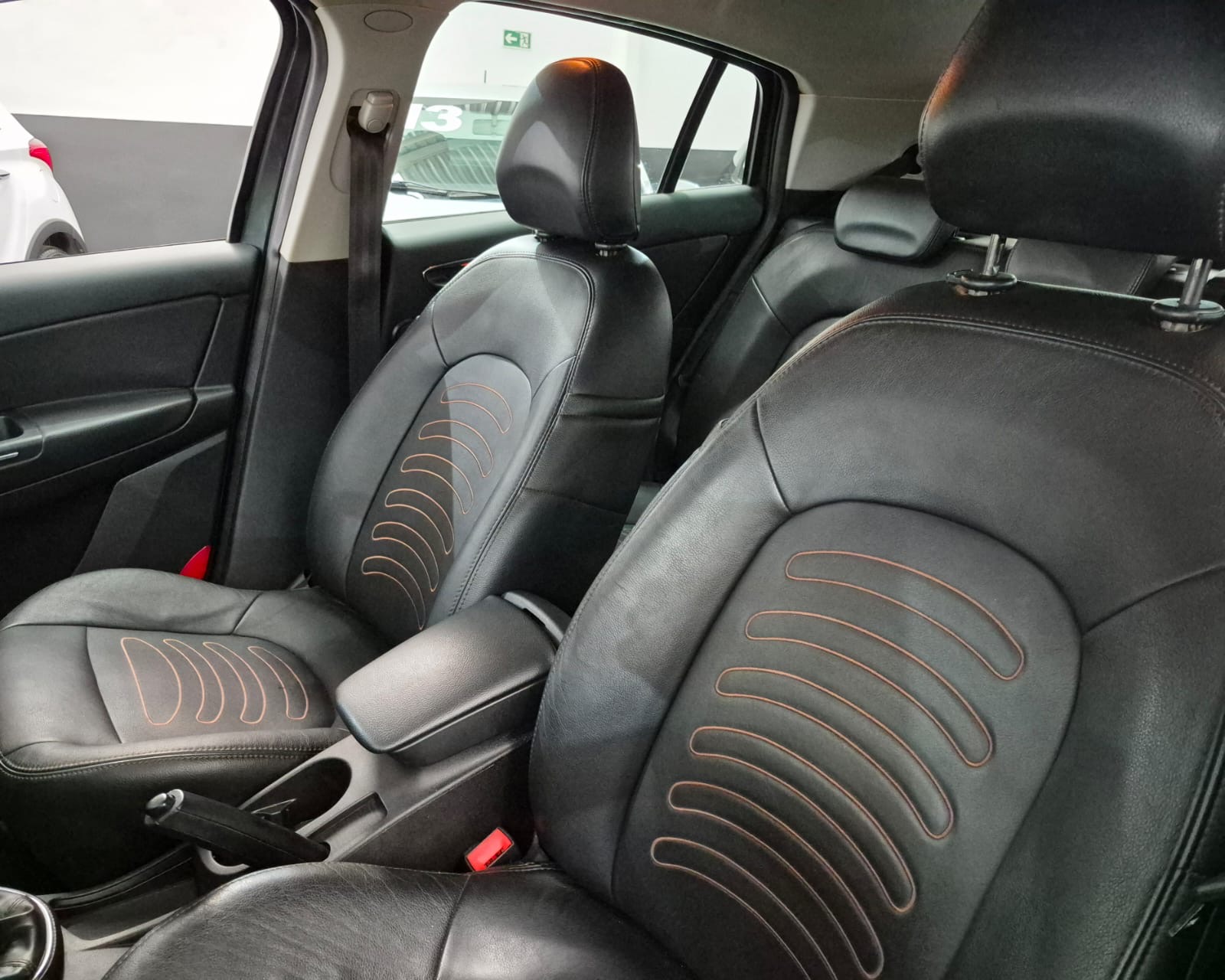 FIAT/BRAVO ABSOLUTE 1.8 MANUAL foto 9
