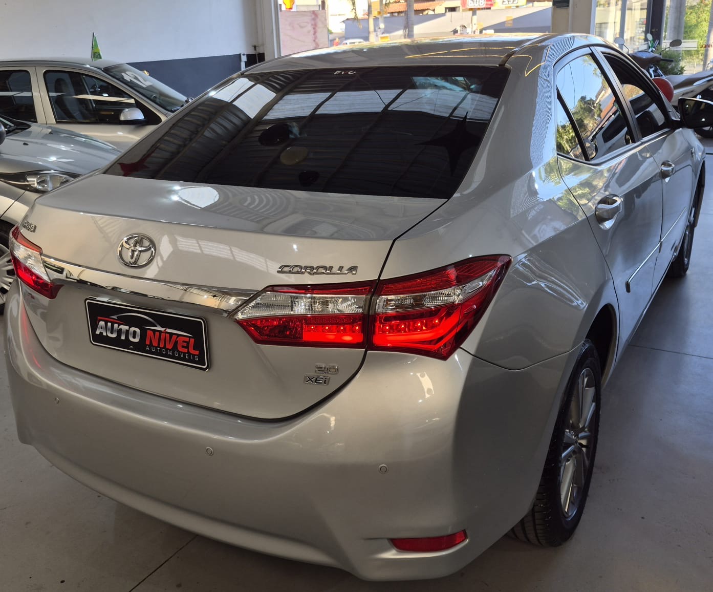 TOYOTA COROLLA XEI 2.0 AUT foto 4