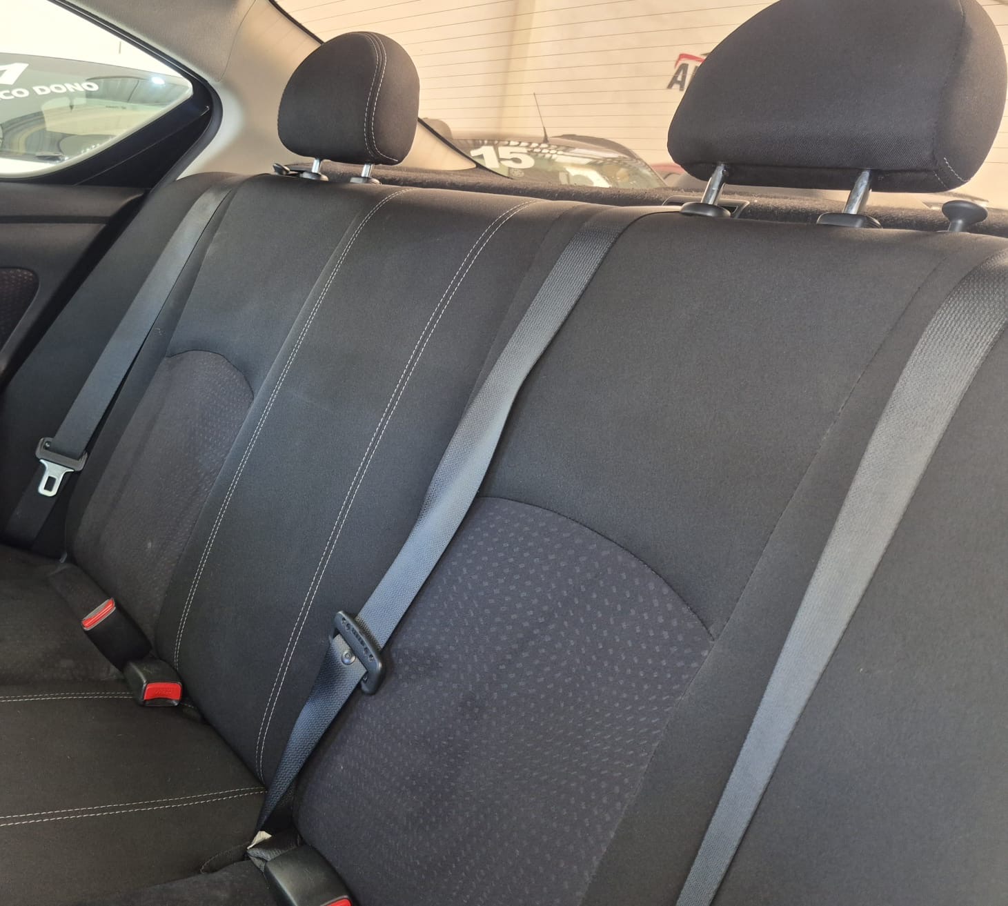 NISSAN VERSA SL 1.6 MANUAL 2015/2016 foto 9